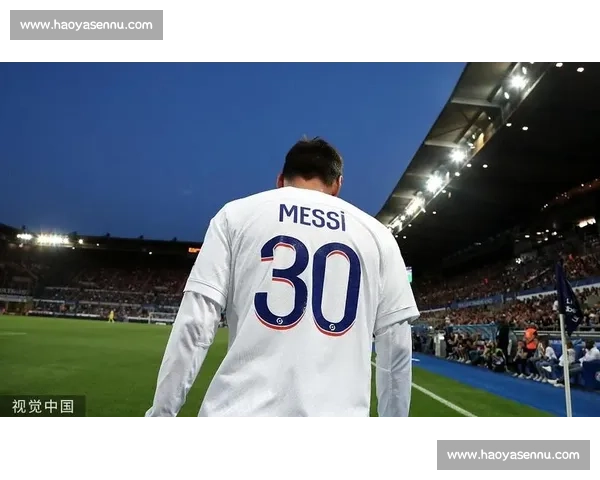 梅西巴黎终章单刀打飞：嘘声散尽时，大巴黎是否听懂了命运的回响？